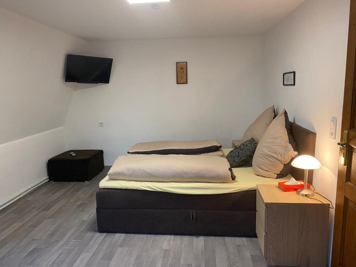 Zimmervermietung Abir Drážďany Exteriér fotografie
